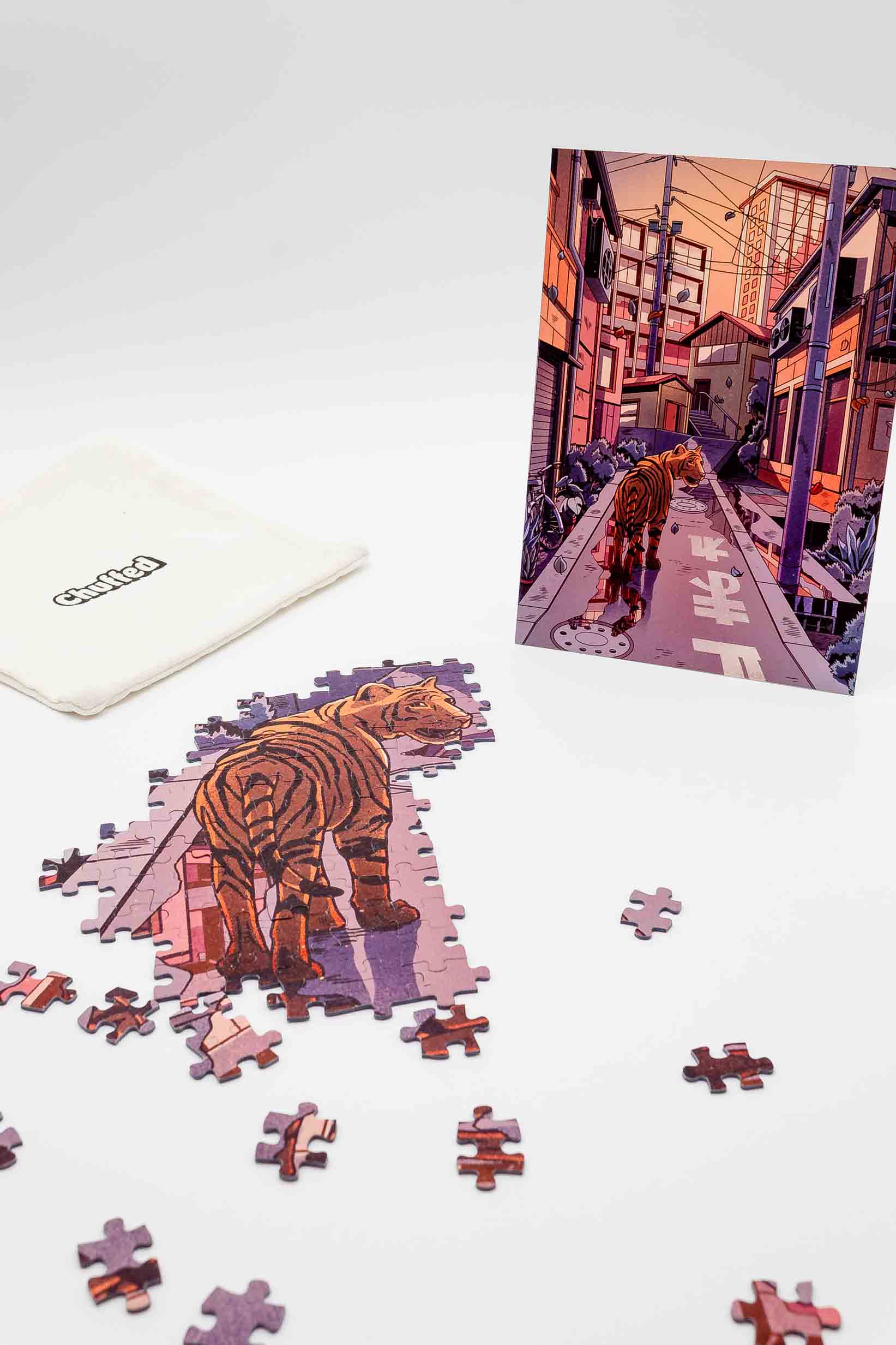 Urban Jungle - 1000 Piece Jigsaw Puzzle