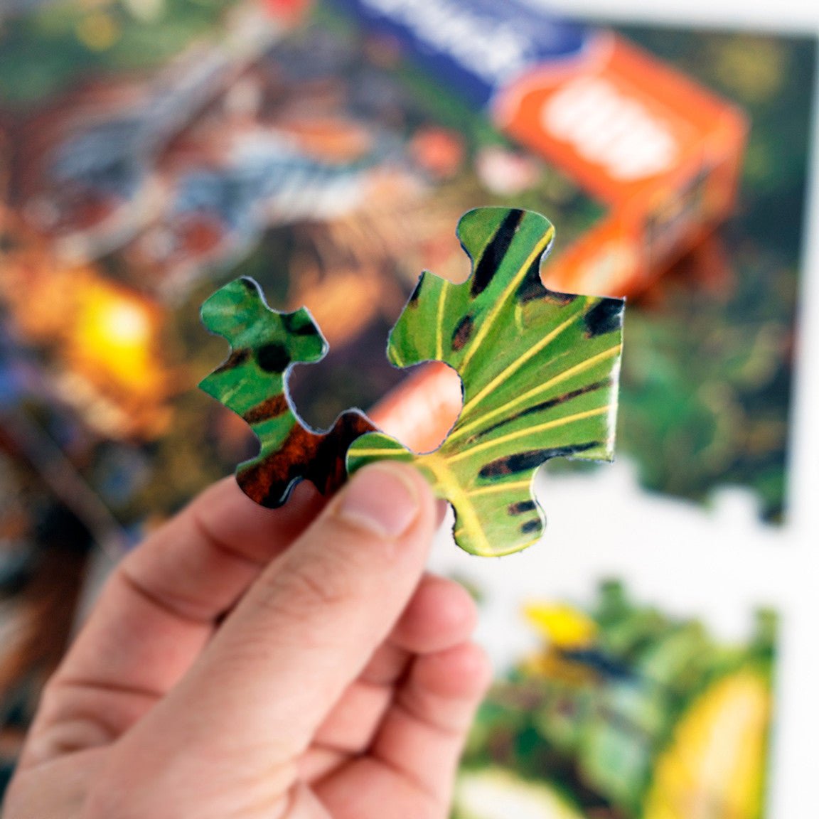 Hidden Tigers - 400 Piece Jigsaw Puzzle