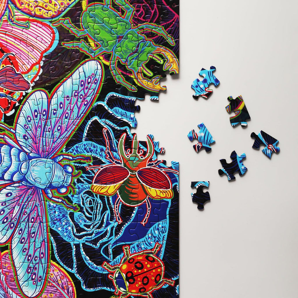 Insect Garden - 1000 Piece Jigsaw Puzzle